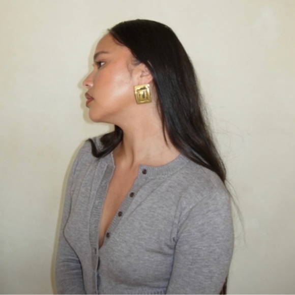 18K Gold Rectangular Earrings*Statement Earrings*Old Money Earrings - Picture 3 of 11